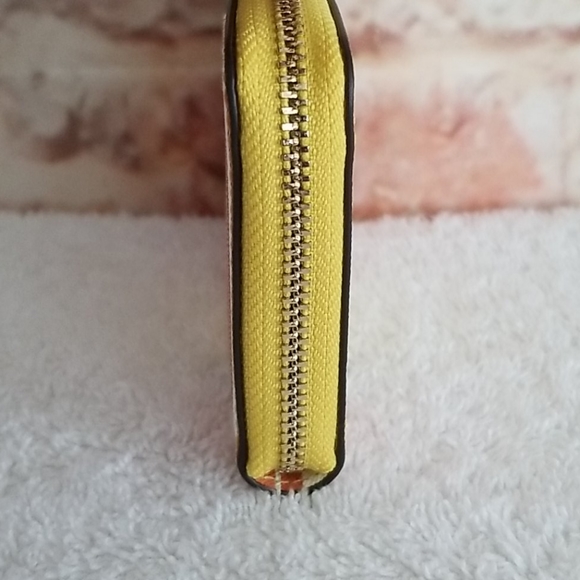 New Tory Burch Emerson Zip Coin Case - Picture 4 of 9